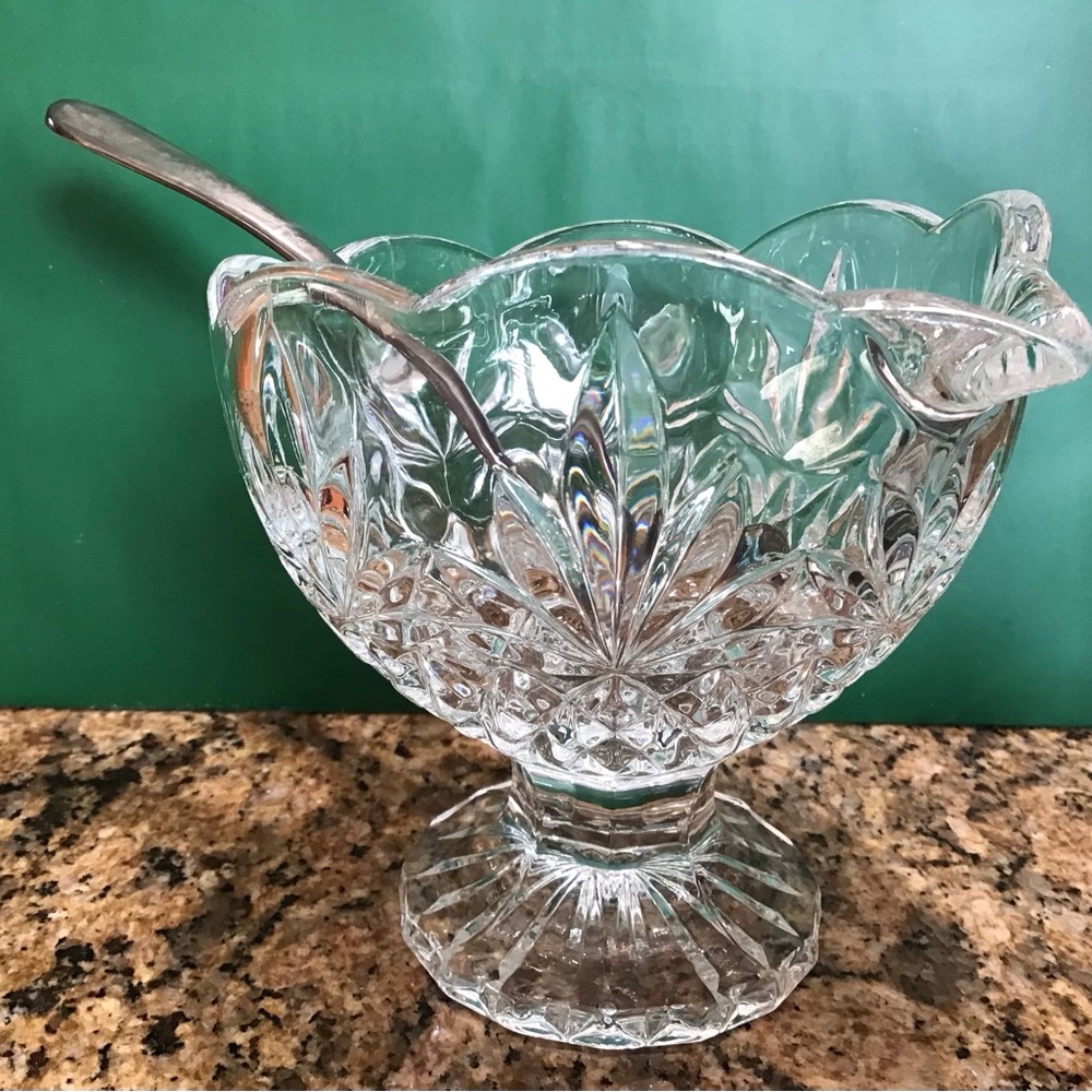 Shannon Crystal Gravy boat with silver plated ladle